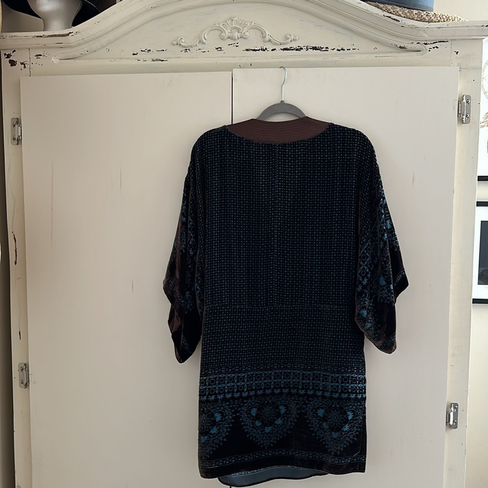 BCBGmaxazria - Picture 4 of 5